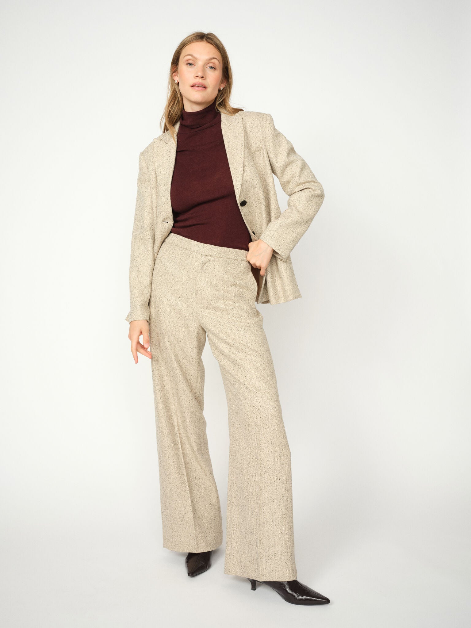 Modelshot / True Camel / Detail